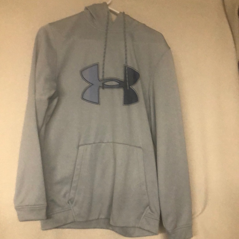 Men’s Under Armour hoodie size Medium